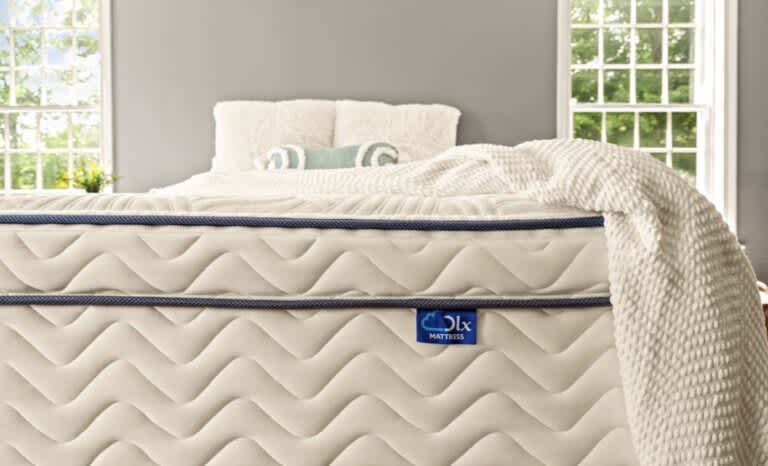 Best Mattress for Hip Pain - Best Mattress for Combination Sleepers - DLX Premier Hybrid