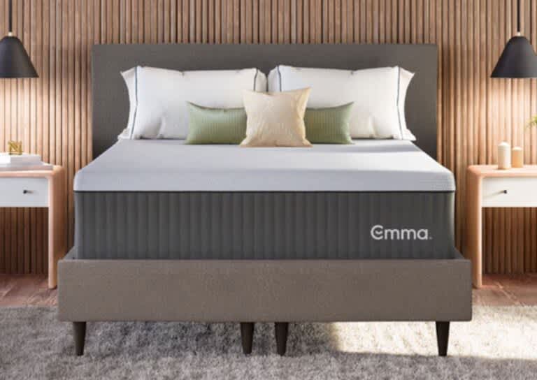 The Best Mattress for Couples - Best Mattress for Hot Sleepers - Emma Hybrid Cooling Elite