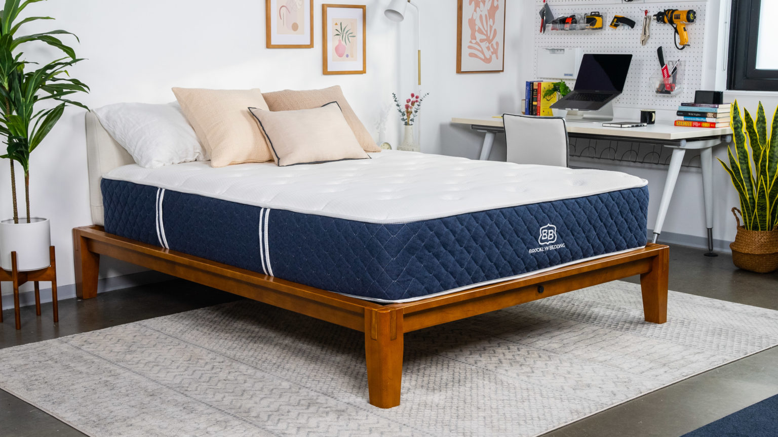 Best Mattress for Shoulder Pain - Best Temperature Regulating Mattress - Brooklyn Bedding Signature Hybrid - 1