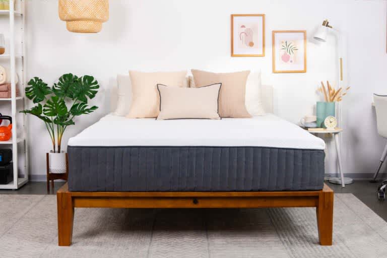 The Best Mattress in a Box - Best for Hot Sleepers - Emma Hybrid Cooling Comfort