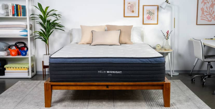Best Cooling Mattress of 2024 - Best Cooling Mattress Overall - Helix Midnight Luxe - 1