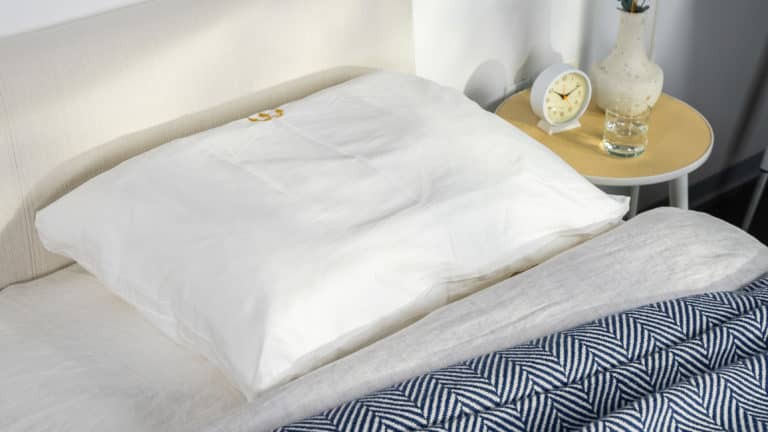 Best Pillows of 2024 - Best for Shoulder Pain - Noble Head Pillow