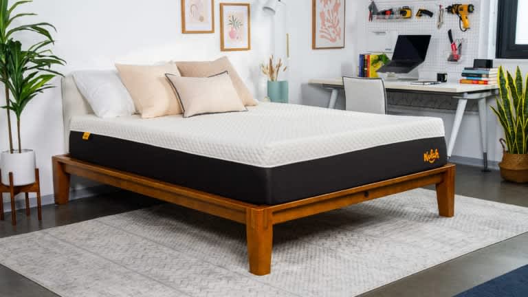 The Best Memory Foam Mattresses - Best For Side Sleepers - Nolah Signature 12
