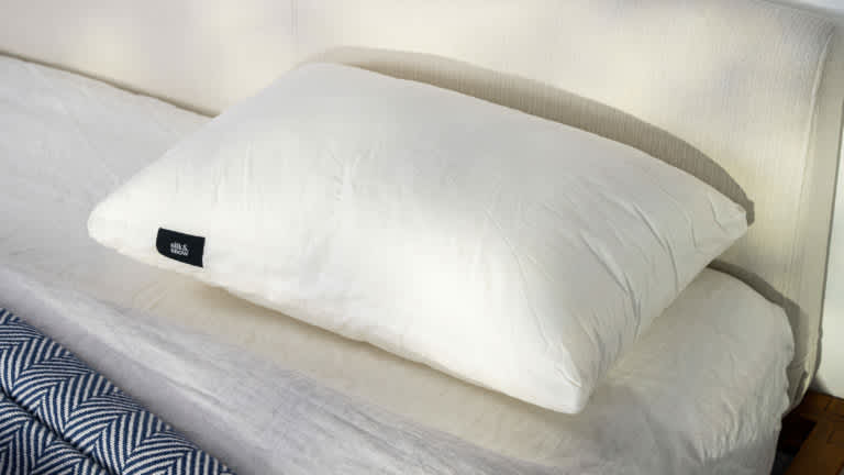 Best Pillows of 2024 - Best Value - Silk & Snow Pillow